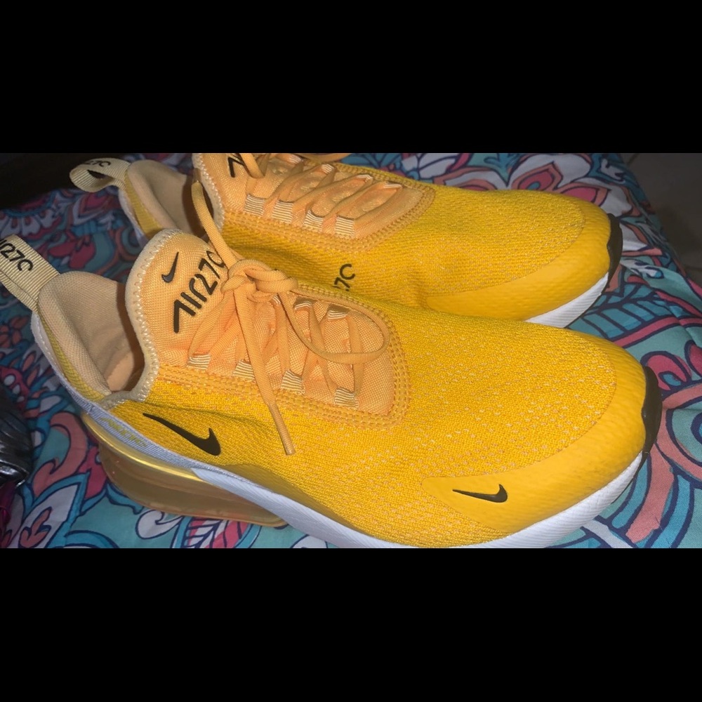 Nike shoes size 8